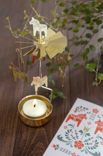 Load image into Gallery viewer, Gold Horse Tealight Spinner
