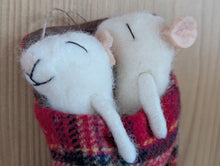Load image into Gallery viewer, Sleeping Mice Decoration