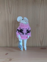 Load image into Gallery viewer, Ice-Skating Mouse in a pink Jumper Felt Decoration