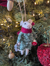 Load image into Gallery viewer, Musician Mice Hanging Decoration - Assorted (2)