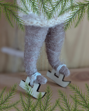 Load image into Gallery viewer, Ice-Skating Mouse ornament
