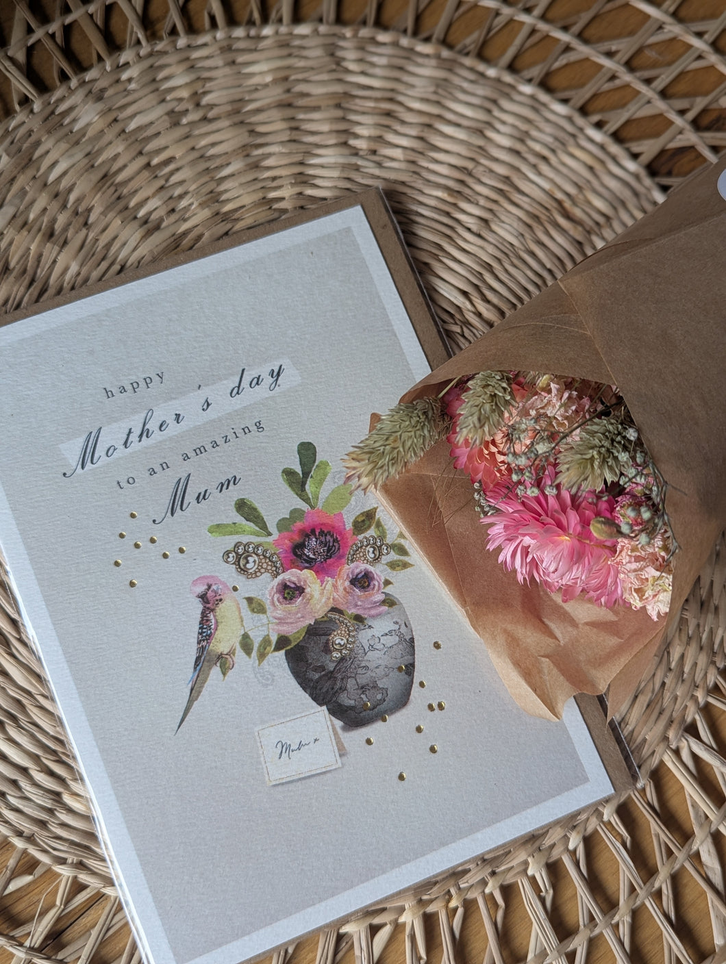 Mother’s Day Gift Bundle pink – Dried Flowers & Card