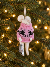 Load image into Gallery viewer, Ice-Skating Mouse in a pink Jumper Felt Decoration
