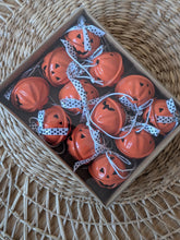 Load image into Gallery viewer, Set of 12 Pumpkin Bells

